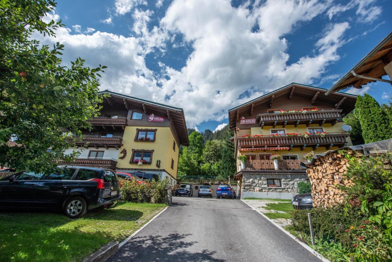 Hoelzl Bed & Breakfast Neukirchen am Großvenediger Esterno foto