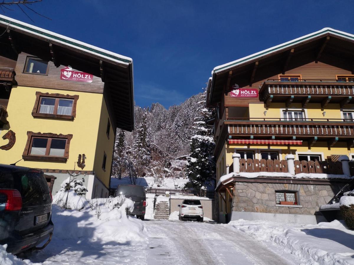 Hoelzl Bed & Breakfast Neukirchen am Großvenediger Esterno foto