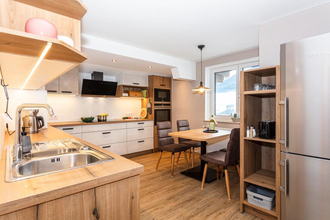 Hoelzl Bed & Breakfast Neukirchen am Großvenediger Esterno foto