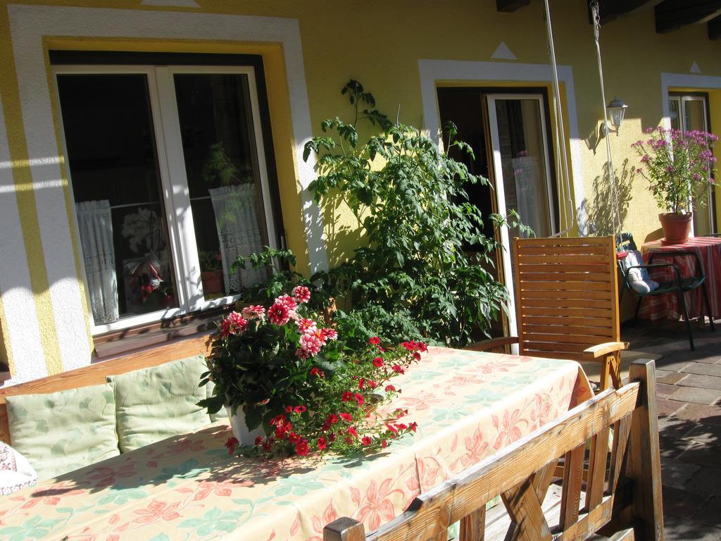 Hoelzl Bed & Breakfast Neukirchen am Großvenediger Esterno foto