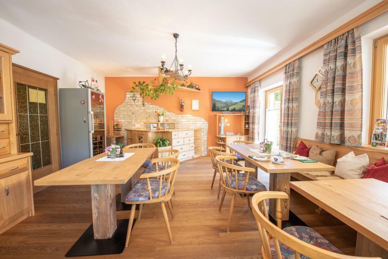 Hoelzl Bed & Breakfast Neukirchen am Großvenediger Esterno foto
